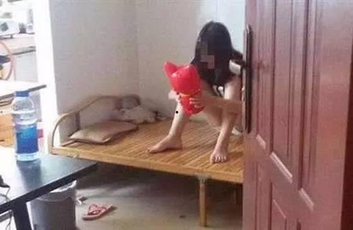 日本少女卖淫,揭开社会阴暗面的一角