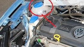 防冻液加在哪里图片,精准定位，确保冬季行车无忧