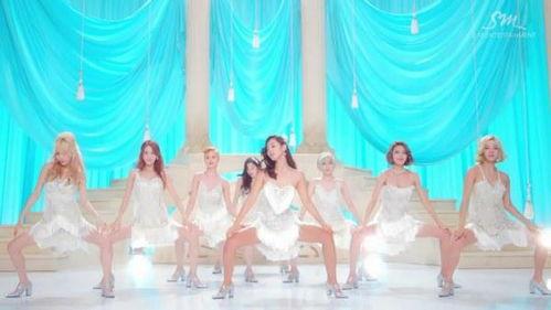 少女时代舞蹈视频,舞动青春，绽放光芒