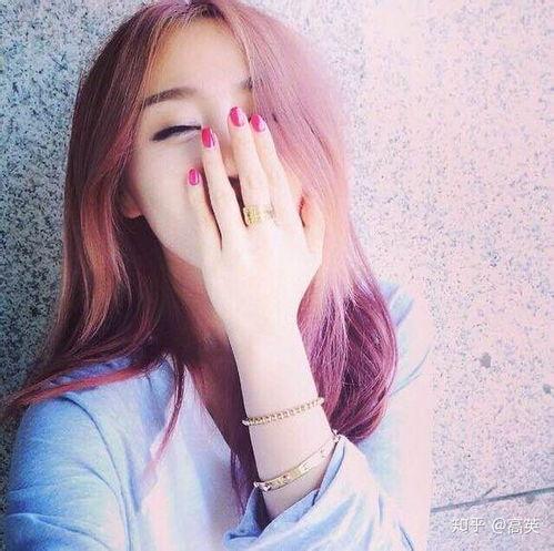 女孩梳发图片大全,尽显青春风采——女孩梳发图片大全赏析