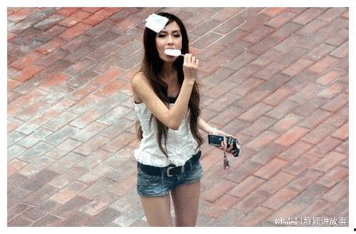 杨颖之前在日本,时尚风采与文化探索