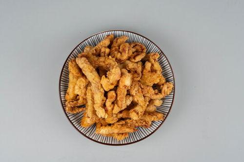 马莲图片,草原上的精灵，自然之美与生命力的赞歌