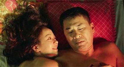 父子有几段床戏,父子情缘的禁忌演绎