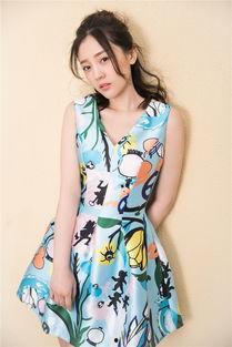 蓝色连衣裙图片,探寻时尚连衣裙的优雅魅力