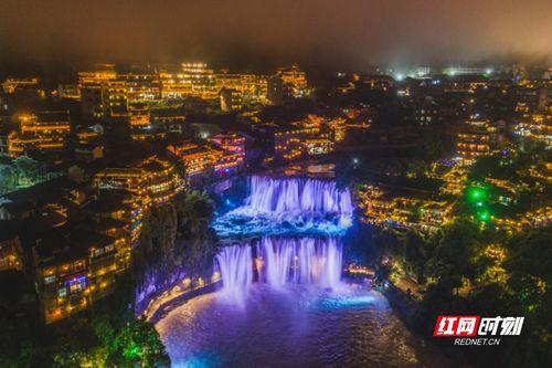 芙蓉镇在线观看,穿越时空的古镇传奇