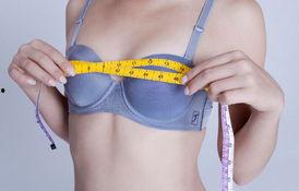 b罩杯图片,女性曲线的优雅展现