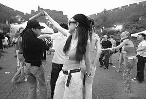 日本聚会淫乱,揭秘隐秘社交圈的黑暗面