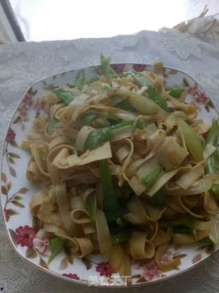 尖椒干豆腐做法视频,尖椒干豆腐烹饪教程