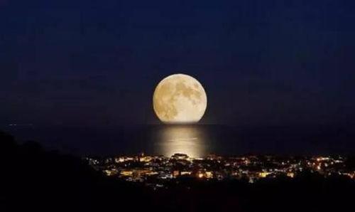 海上生明月图片,诗意画卷中的海天一色