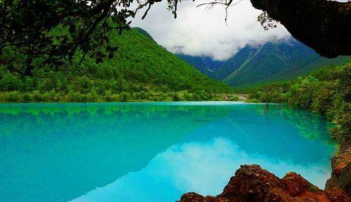 蓝月谷图片,秘境幽谷，梦幻仙境的绝美画卷